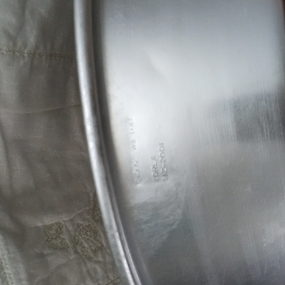 Wilton Round Ring 11" Bundt Cake Pan (512-2001) - Picture 3 of 3